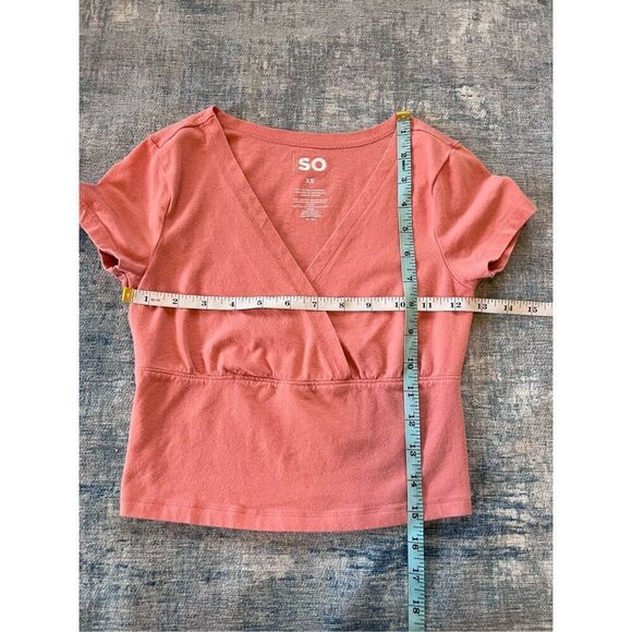 SO Peach Pink Short Sleeve Faux Wrap Front Crop Top XS - Picture 4 of 4